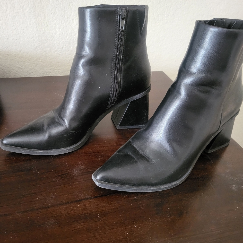 BP blk ankle bootie